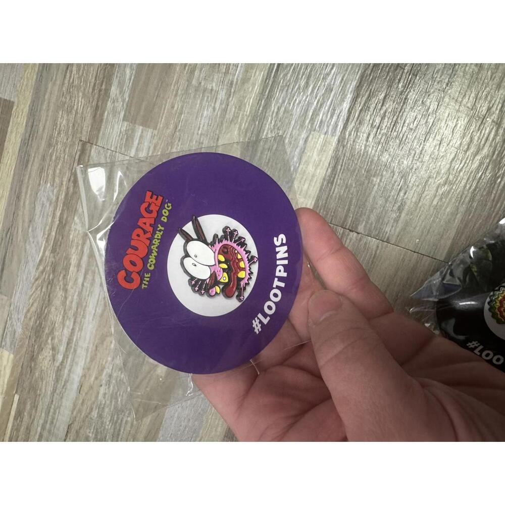 courage the cowardly dog enamel pin loot crate‎ cartoon network nickelodeon 2018